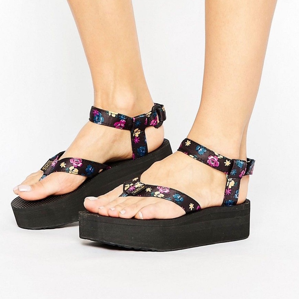 Floral Platform Tevas